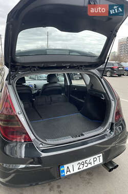 Хэтчбек Hyundai i30 2008 в 
