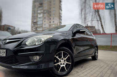 Хетчбек Hyundai i30 2011 в Хмельницькому