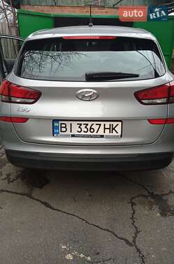 Универсал Hyundai i30 2022 в Полтаве