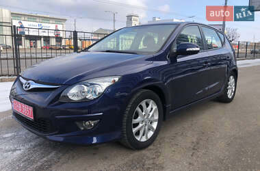 Хэтчбек Hyundai i30 2011 в Харькове