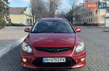 Универсал Hyundai i30 2011 в Одессе