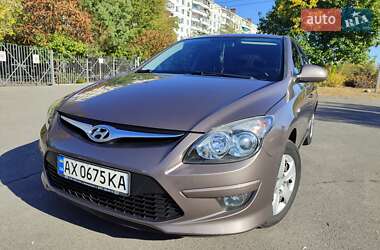 Хетчбек Hyundai i30 2011 в Харкові