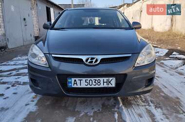 Хэтчбек Hyundai i30 2009 в Харькове