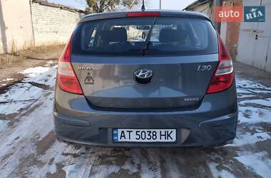 Хэтчбек Hyundai i30 2009 в Харькове