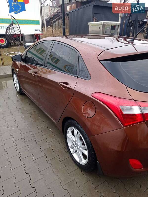 Хетчбек Hyundai i30 2012 в Калуші