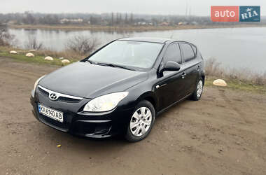 Хэтчбек Hyundai i30 2007 в Кривом Роге