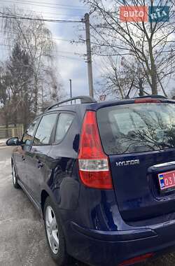 Универсал Hyundai i30 2010 в 