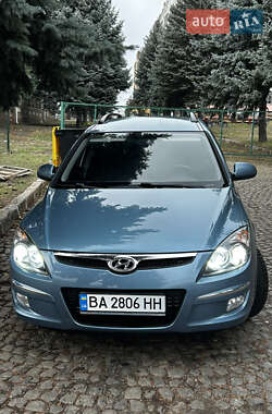 Универсал Hyundai i30 2009 в 