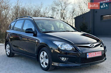 Универсал Hyundai i30 2012 в Тернополе