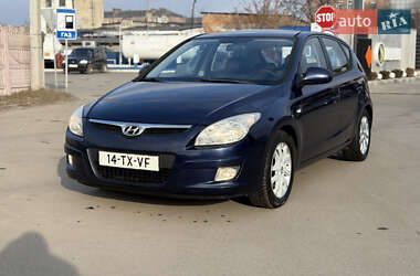 Хэтчбек Hyundai i30 2008 в Староконстантинове