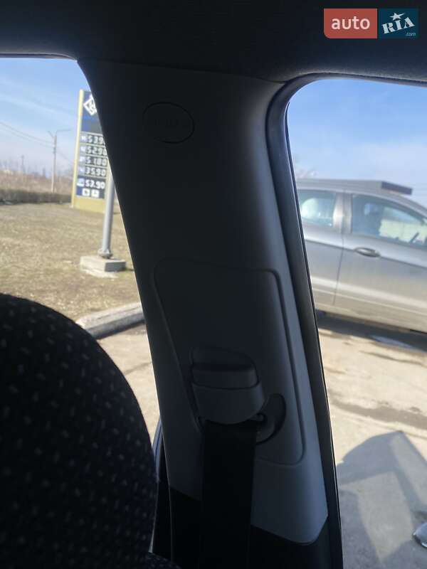 Хетчбек Hyundai i30 2009 в Покрові