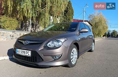 Хетчбек Hyundai i30 2011 в Києві