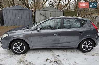 Хэтчбек Hyundai i30 2009 в Киеве