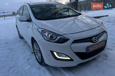 Універсал Hyundai i30 2013 в Сумах