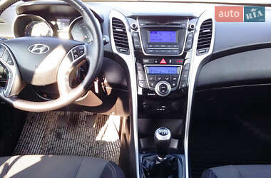 Універсал Hyundai i30 2015 в 