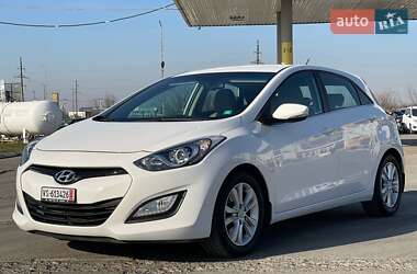 Хэтчбек Hyundai i30 2014 в Ужгороде