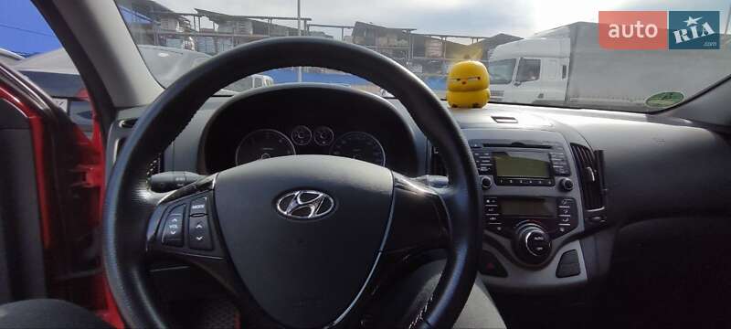 Хэтчбек Hyundai i30 2007 в Днепре