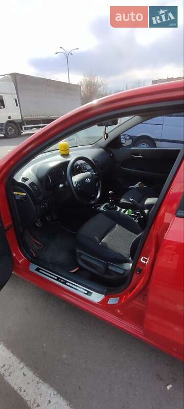 Хэтчбек Hyundai i30 2007 в Днепре