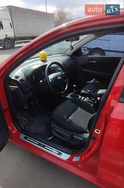 Хэтчбек Hyundai i30 2007 в 