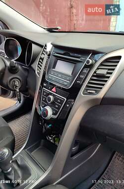 Хэтчбек Hyundai i30 2013 в Днепре