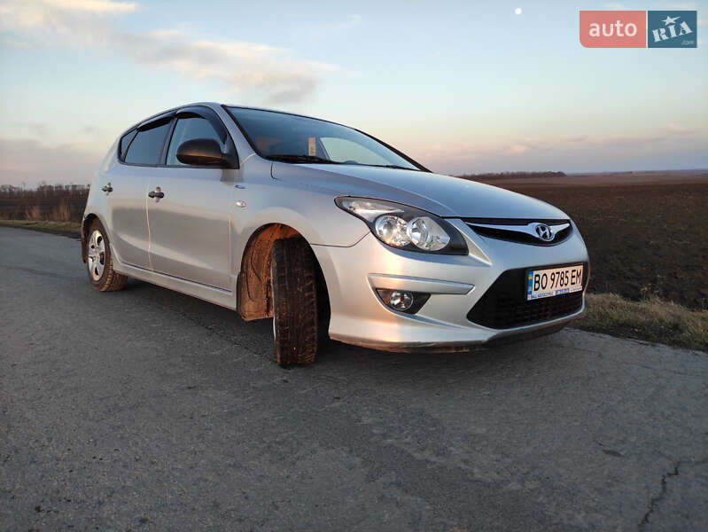 Хетчбек Hyundai i30 2011 в Підволочиську