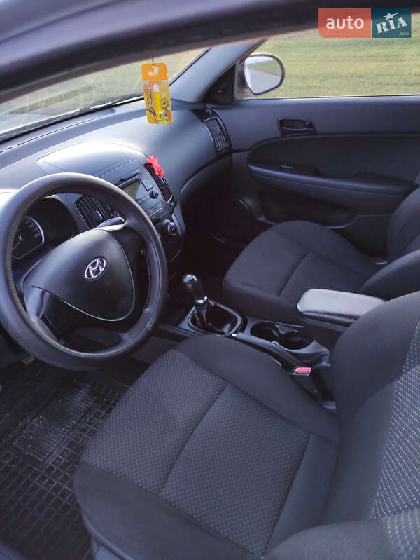 Хетчбек Hyundai i30 2011 в Підволочиську