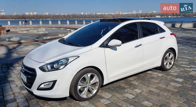 Хэтчбек Hyundai i30 2012 в Киеве
