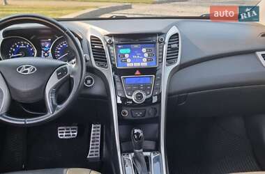 Хэтчбек Hyundai i30 2012 в 