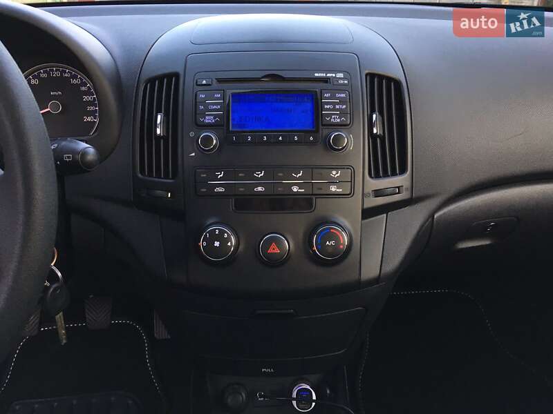 Хэтчбек Hyundai i30 2009 в Львове