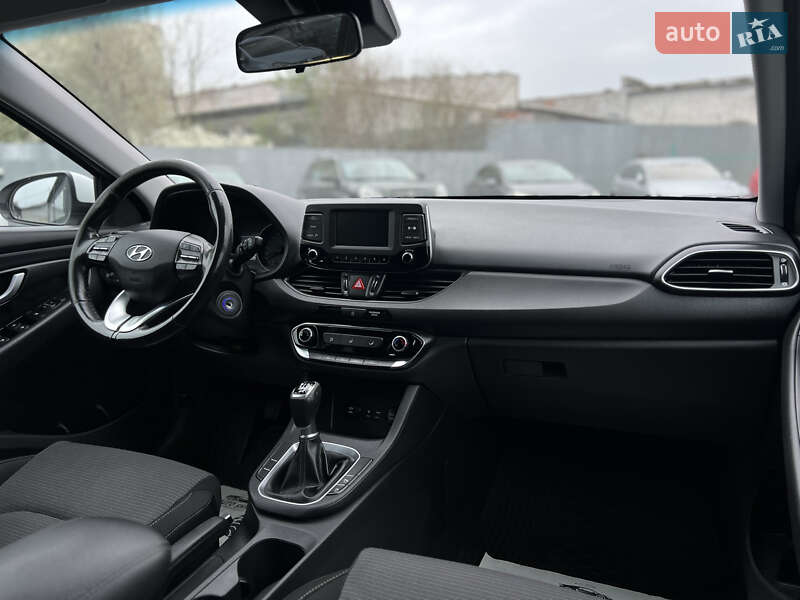 Універсал Hyundai i30 2017 в Ужгороді