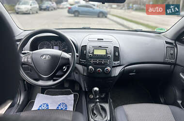 Универсал Hyundai i30 2009 в 