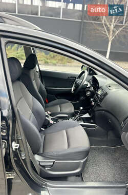 Универсал Hyundai i30 2009 в 