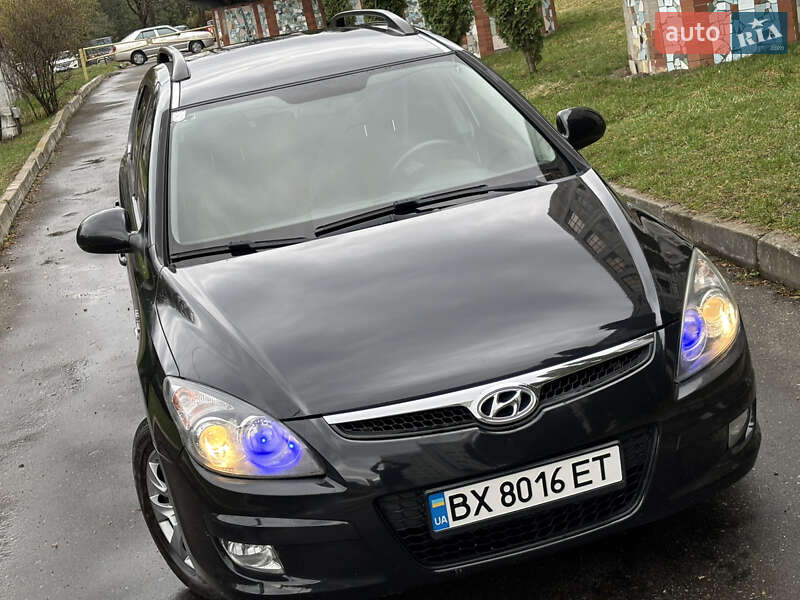 Універсал Hyundai i30 2010 в 