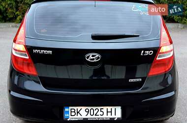 Хетчбек Hyundai i30 2008 в 