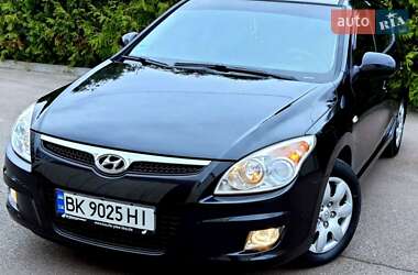 Хетчбек Hyundai i30 2008 в 