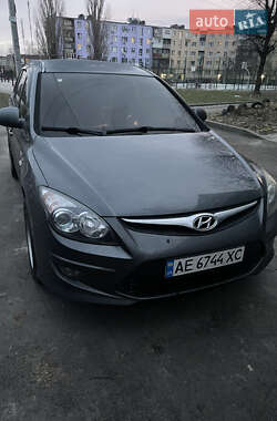 Универсал Hyundai i30 2010 в 