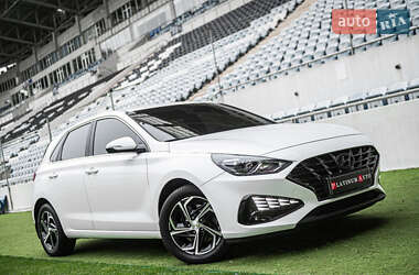Хэтчбек Hyundai i30 2022 в 