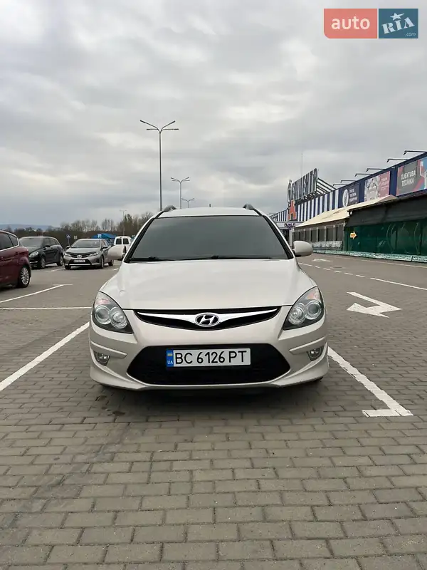 Універсал Hyundai i30 2011 в 