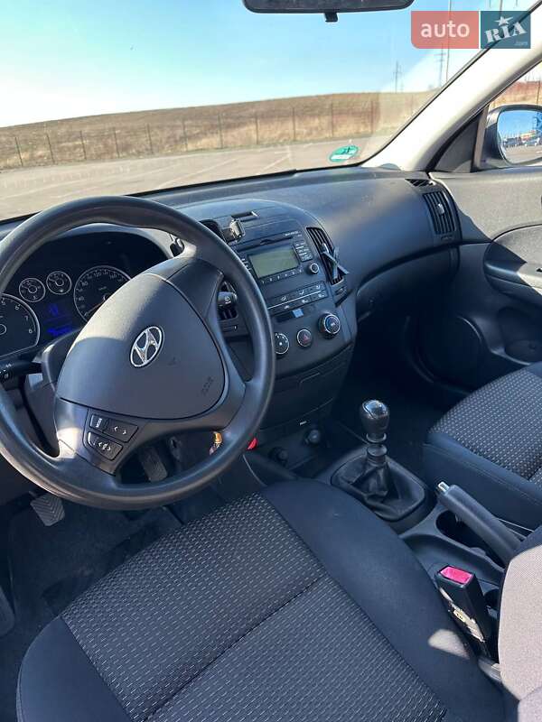 Універсал Hyundai i30 2008 в Рівному