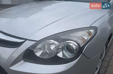 Універсал Hyundai i30 2012 в 