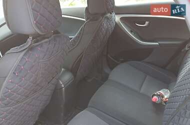 Хэтчбек Hyundai i30 2013 в 