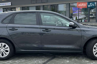 Хэтчбек Hyundai i30 2023 в 
