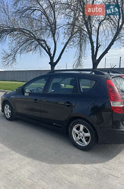 Универсал Hyundai i30 2010 в 