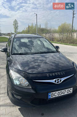 Универсал Hyundai i30 2010 в 