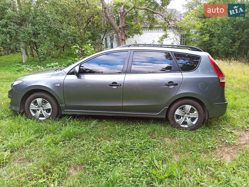 Універсал Hyundai i30 2012 в Шполі
