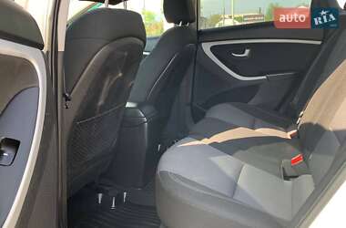 Хэтчбек Hyundai i30 2014 в 