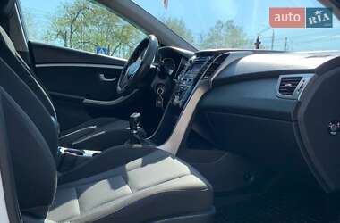 Хэтчбек Hyundai i30 2014 в 