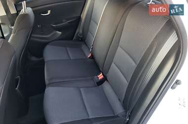 Хэтчбек Hyundai i30 2014 в 