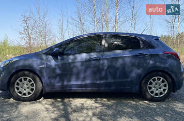 Хэтчбек Hyundai i30 2013 в 