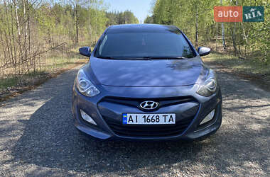 Хэтчбек Hyundai i30 2013 в 